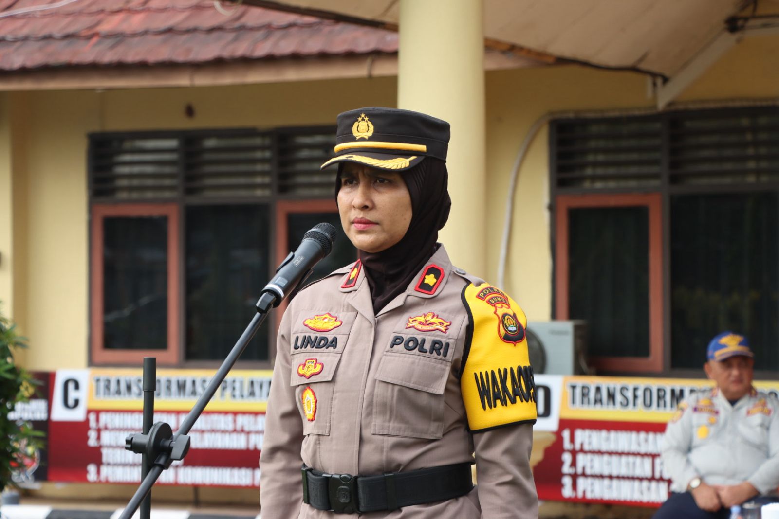 Fistingdan keyin mushukning fotosurati